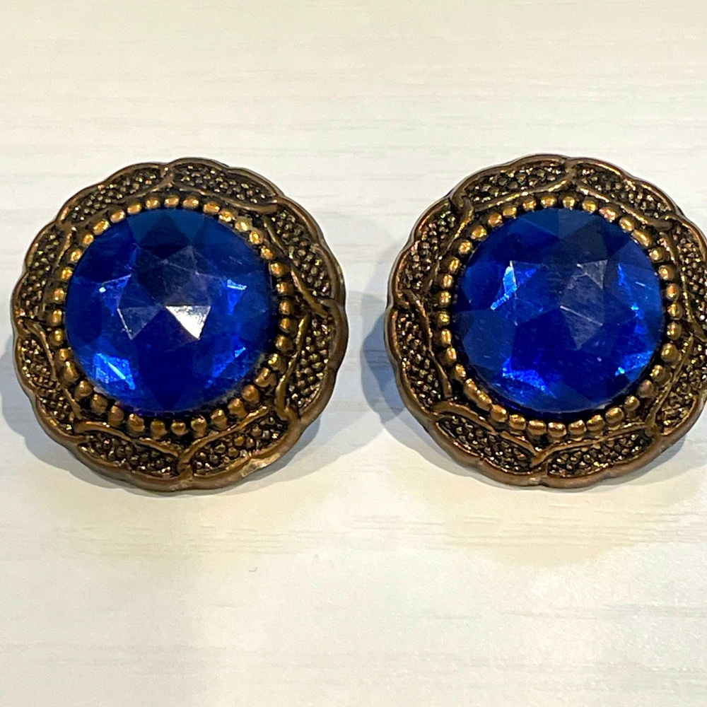 Vintage Sapphire Bright Blue Costume Gold Tone Patterned Pierced Earrings Pretty